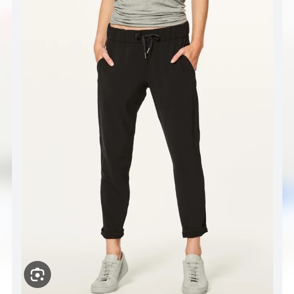 Lululemon On The Fly Pants - Picture 1 of 3